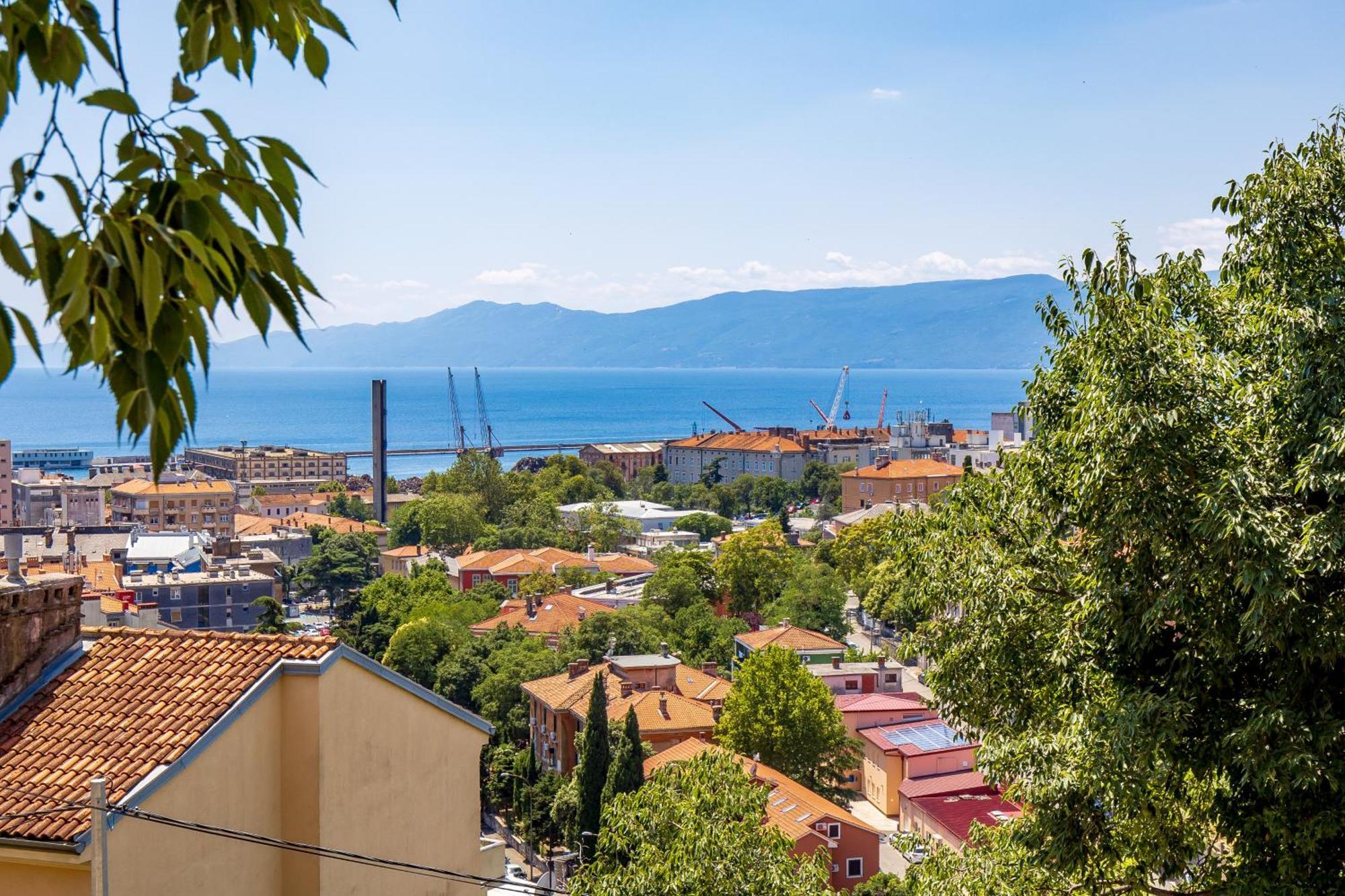 Apartment Tiziano-Belveder With Private Garage Ριέκα Εξωτερικό φωτογραφία